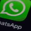 Zoom do ícone do Whatsapp em tela de smartphone