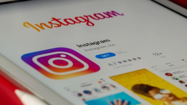 Atualização Promete Corrigir Bug Dos Stories Repetidos No Instagram - Destaque