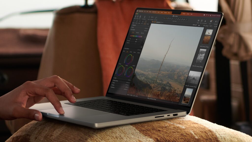 MacBook Pro com chip M2 Pro e M2 Max